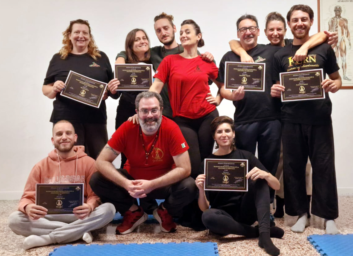 Allievi Naga University durante un corso di formazione professionale